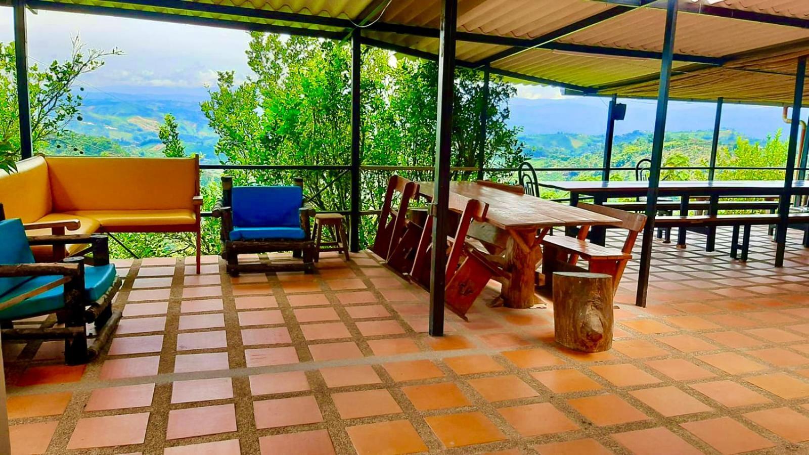 Mountain View Hostel San Peregrino Екстериор снимка