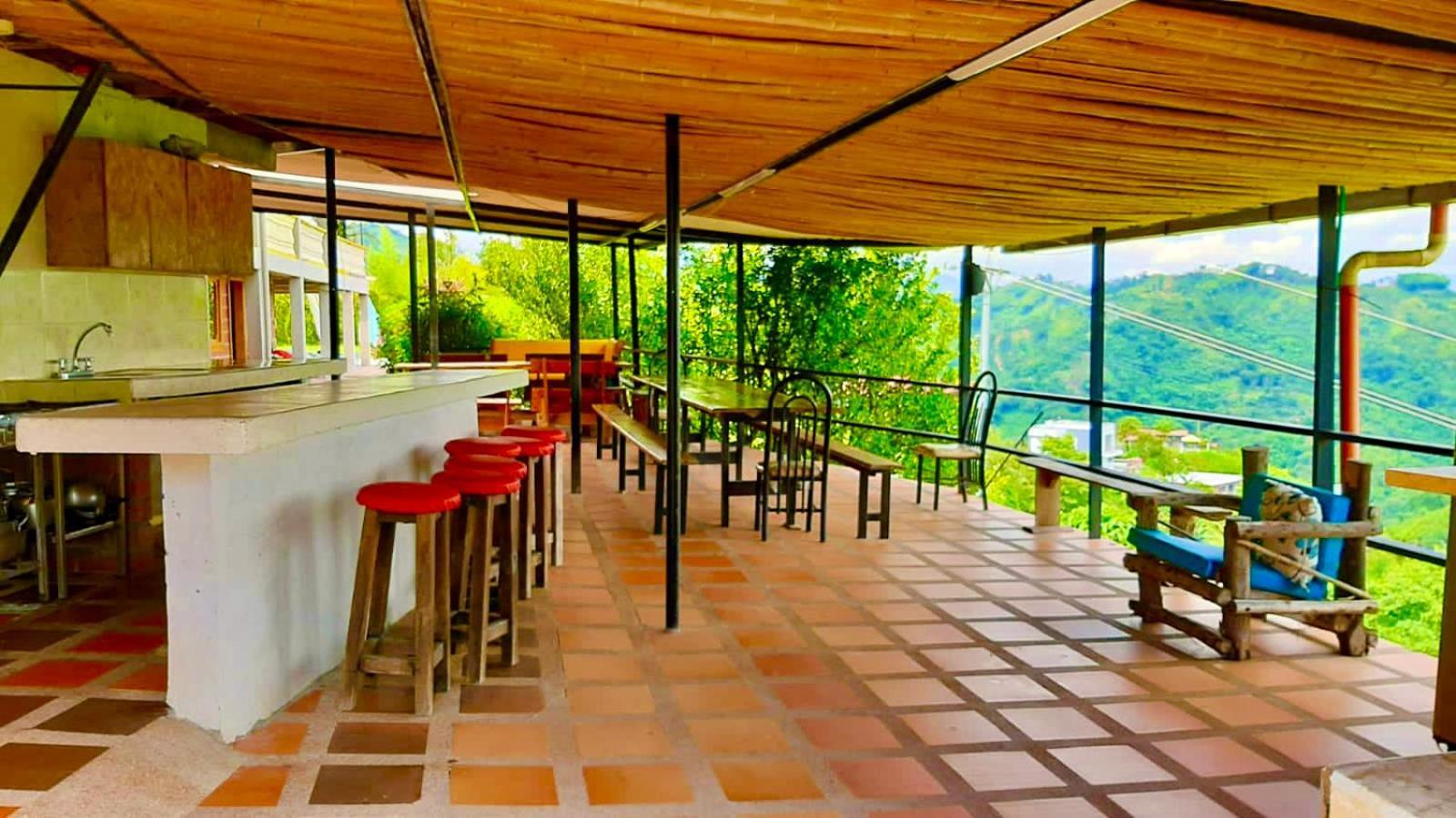 Mountain View Hostel San Peregrino Екстериор снимка